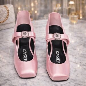 Versace Gianni Ribbon Open toe Pink Satin Ballerinas with Medusa, size 40 NIB